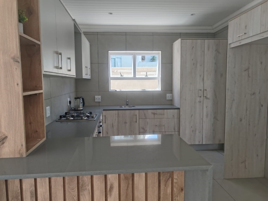 3 Bedroom Property for Sale in Palmiet Western Cape